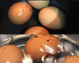 Foto del paso 1 de la receta: Huevos rellenos de atún