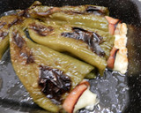 Foto del paso 5 de la receta: Pimientos italianos rellenos de jamón y queso