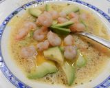 Foto del paso 3 de la receta: Tortilla de aguacates y gambas