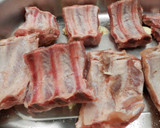 Foto del paso 2 de la receta: Costilla de cerdo a la naranja