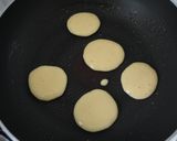 Foto del paso 4 de la receta: Tortitas para canapés salados