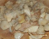 Foto del paso 1 de la receta: Revuelto de setas, jamón serrano y calabacín