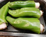 Foto del paso 3 de la receta: Pimientos italianos rellenos de jamón y queso