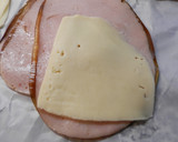 Foto del paso 2 de la receta: Pimientos italianos rellenos de jamón y queso