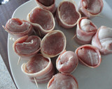 Foto del paso 1 de la receta: Medallones de solomillo de cerdo con beicon
