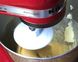 Foto langkah ke 4 dari resep Chocolate Swirl Sourdough Pumpkin Bread.