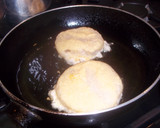 Foto del paso 6 de la receta: Medallones de merluza rebozados