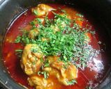 Foto del paso 3 de la receta: Tallarines de espinaca con muslitos al Lambrusco tinto