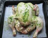 Foto del paso 3 de la receta: Pollo relleno de chorizo criollo 