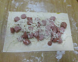 Foto del paso 7 de la receta: Ideas enrrolladitas con hojaldre, salchichas y queso