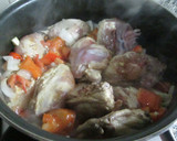 Foto del paso 3 de la receta: Arroz con pollo y aceitunas negras 