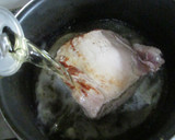 Foto del paso 2 de la receta: Lomo de cerdo y patatas con cerveza