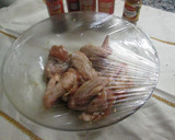 Foto del paso 4 de la receta: Alitas agridulces y crujientes sin aceite