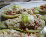 Foto del paso 6 de la receta: Calabacines rellenos con pollo asado del día anterior