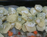 Foto del paso 5 de la receta: Bacalao batatero y papas con ajos aliñados