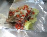 Foto del paso 3 de la receta: Pechugas, patatas y verduritas horneadas en papel plata