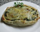 Foto del paso 10 de la receta: Tarta mini de acelga con champiñones al ajo y cebollita dorada para cogelar