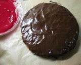 Foto del paso 8 de la receta: Pastel sangriento (postre o merienda Halloween)
