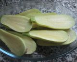 Foto del paso 1 de la receta: Calabacines rellenos de acelga, champiñones con cebolla dorada y salsa blanca