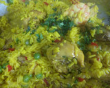 Foto del paso 5 de la receta: Arroz amarillo con pollo, gambas y chipirones 
