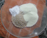 Foto del paso 1 de la receta: Bizcocho de yogurt sin yemas