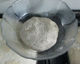 Foto del paso 3 de la receta: Pizza al orégano con sardinas y pimientos asados