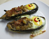 Foto del paso 10 de la receta: Berenjena rellena de huevo (monjitas simpáticas)