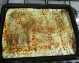Foto del paso 5 de la receta: Pizza de levadura fresca con huevos duros
