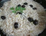 Foto del paso 11 de la receta: Merluza a la romana y arroz seco con olivas mallorquinas