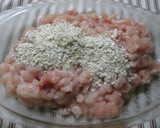 Foto del paso 2 de la receta: Albóndigas de pollo en salsa de tomate y zanahoria en brochetas (para dieta)