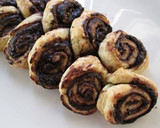 Foto del paso 9 de la receta: Pan de rollitos hojaldrados con chocolate