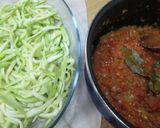 Foto del paso 7 de la receta: Espaguetis de calabacines con salsa de tomate diet