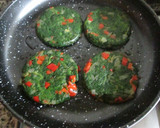 Foto del paso 7 de la receta: Hamburguesa de acelga con huevo frito