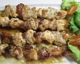 Foto del paso 6 de la receta: Brochetas pollo y cerdo horneadas con salsa de soja 