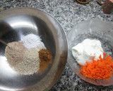 Foto del paso 1 de la receta: Bizcocho de zanahoria con crema de queso light
