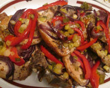 Foto del paso 5 de la receta: Chuletas de cerdo horneadas con verduras especiales
