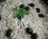 Foto del paso 6 de la receta: Arroz blanco y seco con olivas mallorquinas