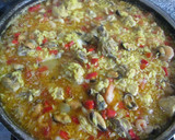 Foto del paso 5 de la receta: Arroz exprés con mariscos cocidos y congelados