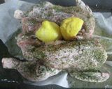 Foto del paso 2 de la receta: Pollo al perejil con patatas y verduras horneadas