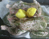 Foto del paso 2 de la receta: Pollo al perejil con patatas y verduras horneadas