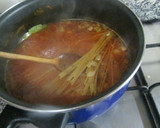 Foto del paso 5 de la receta: Espaguetis jugosos cocidos en salsa de tomate 