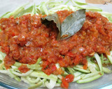 Foto del paso 8 de la receta: Espaguetis de calabacines con salsa de tomate diet