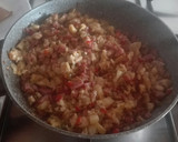 Foto del paso 1 de la receta: Un delicioso pastel de calabacín revuelto con patatas y pescada