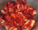 A picture of step 2 of 2 ingredients strawberry jam.