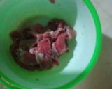 Foto langkah ke 2 dari resep Baked potato with beef, cheese and garlic sauce.