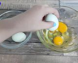 Foto del paso 1 de la receta: Huevos azules revueltos, con tomates cherry