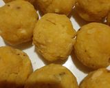 Foto del paso 4 de la receta: Bolitas de plátano rellenas