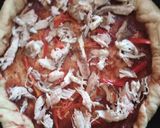 A picture of step 4 of Chicken pizza.