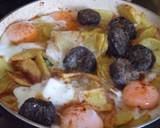 Foto del paso 6 de la receta Sartenada de patatas, morcillas y huevos