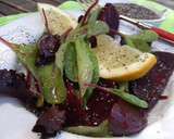 Foto del paso 2 de la receta: Ensalada roja con semillas de chía